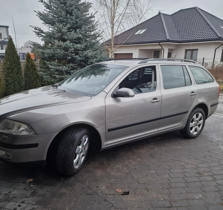 Skoda Octavia cena 11900 przebieg: 169000, rok produkcji 2007 z Radom małe 154